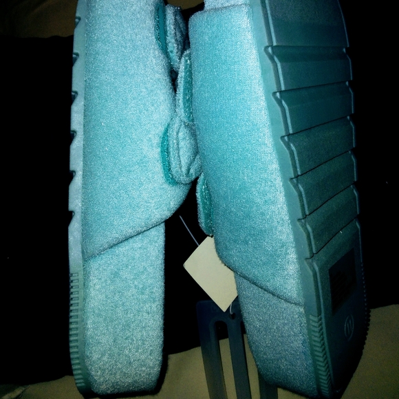 a•new day Shoes/sandals/slippers Sz 11 NWT. - Picture 5 of 12